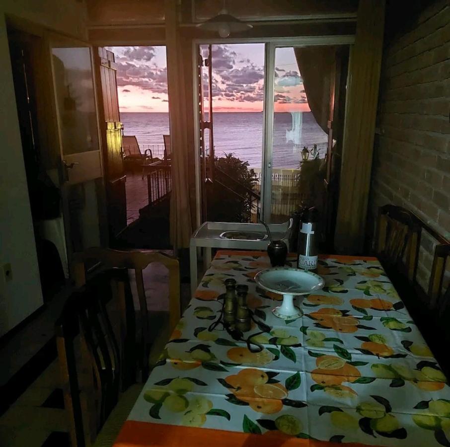 Terraza Sacramento - Atardecer En El Barrio Historico Villa Colonia Del Sacramento Exterior foto
